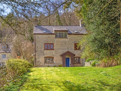3 bedroom property for sale in Paradise, Painswick, GL6