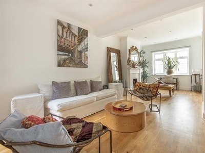 3 bedroom property to let in Donne Place Sloane Square SW3