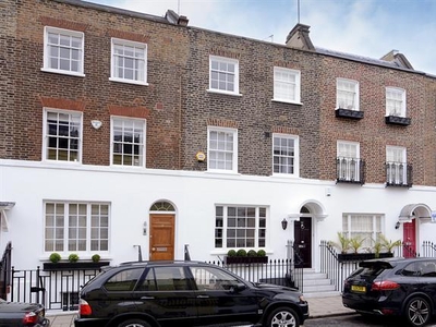 3 bedroom property to let in Montpelier Place Knightsbridge SW7