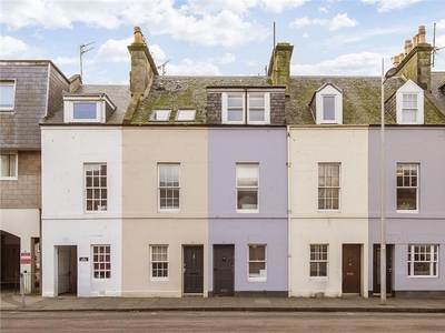 4 bed townhouse for sale in St Andrews