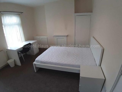 4 Bedroom House Salford Greater Manchester
