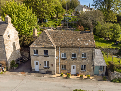 4 bedroom property for sale in Brimscombe, Stroud, GL5