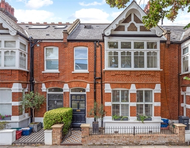 4 bedroom property for sale in Cleveland Avenue, London, W4