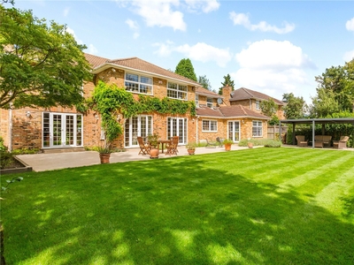 4 bedroom property for sale in Pinecote Drive, Ascot, SL5