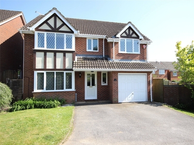 4 bedroom property for sale in Reads Field, Four Marks, Alton, GU34