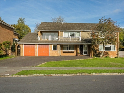 4 bedroom property for sale in Seeleys Road, BEACONSFIELD, HP9