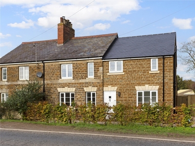 4 bedroom property for sale in South Newington Road, Bloxham, Banbury, OX15