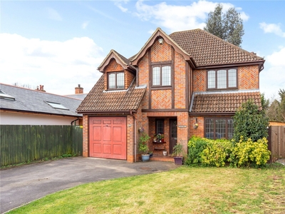 4 bedroom property for sale in Sycamore Close, Maidenhead, SL6