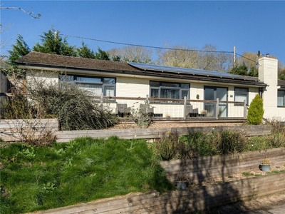 4 bedroom property for sale in Warwick, CV35
