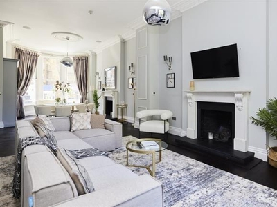 4 bedroom property to let in Elgin Avenue London W9