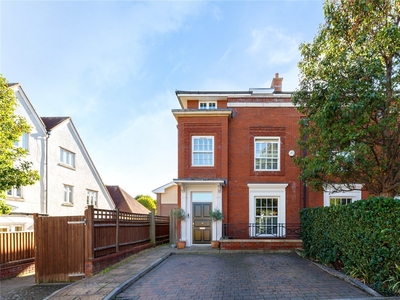 5 bedroom property for sale in Arcadian Place, LONDON, SW18