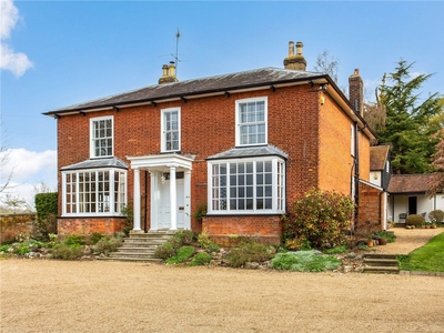 5 bedroom property for sale in Lower Luton Road, St. albans, AL4