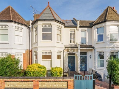 5 bedroom property to let in Muswell Hill, London
