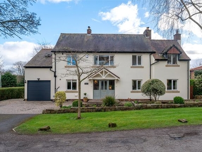Country house for sale in Woodacre Crescent, Bardsey LS17