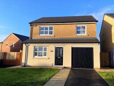 Detached house to rent in Briars Lane, Stainforth, Doncaster, South Yorkshire DN7