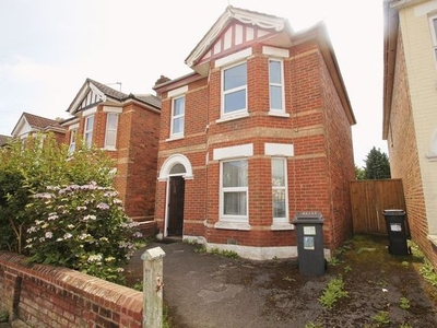 Detached house to rent in Capstone Road, Bournemouth BH8