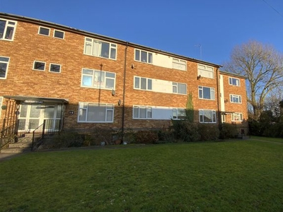 Flat to rent in Allesley Court, Allesley, Coventry CV5