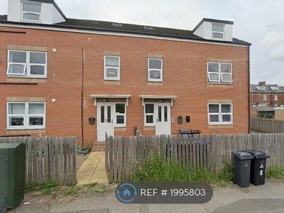 Flat to rent in Church Street, Jump, Barnsley S74