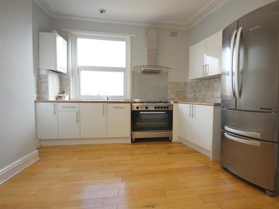 Flat to rent in Nether Edge Road, Sheffield S7