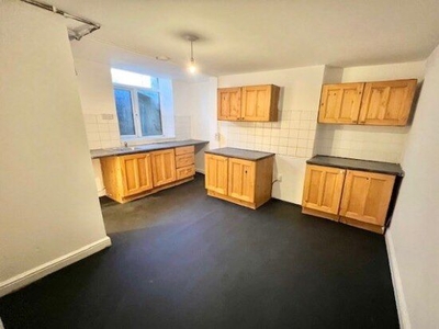 Property to rent in Victoria Road, Keighley BD21