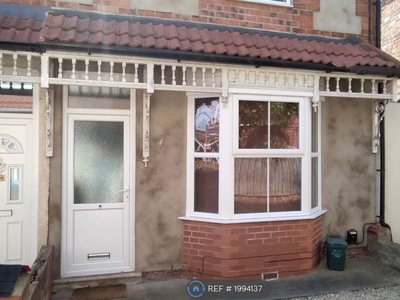 Terraced house to rent in St. Andrews Villas, Hull HU5
