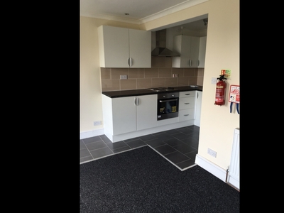 1 Bed Flat, Russell Street, PE1