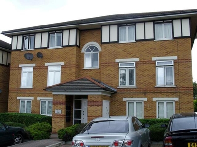 1 Bedroom Apartment For Rent In 11 Wenlock Gardens, Hendon