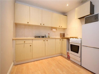 1 Bedroom Apartment For Rent In Egham, Surrey