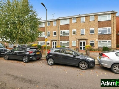1 Bedroom Apartment For Sale In North Finchley