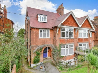 1 Bedroom Apartment For Sale In Reigate
