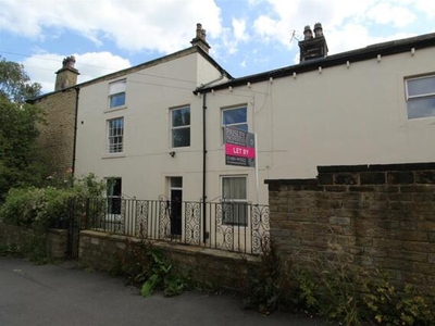 1 Bedroom Flat For Rent In Off Northgate, Almondbury