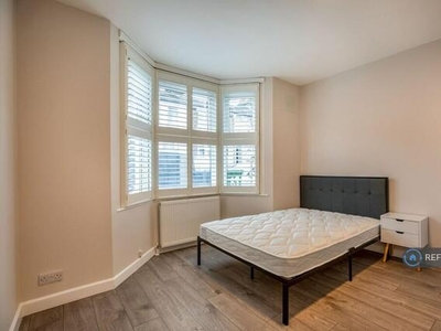 1 Bedroom House Share For Rent In Lewisham