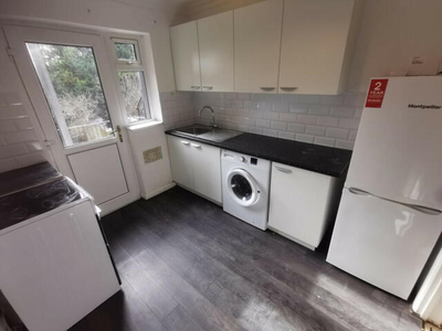 2 Bedroom Apartment For Rent In Luton