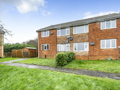 2 Bedroom Apartment For Sale In Alton, Hampshire
