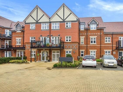 2 Bedroom Apartment For Sale In Chalfont St. Peter