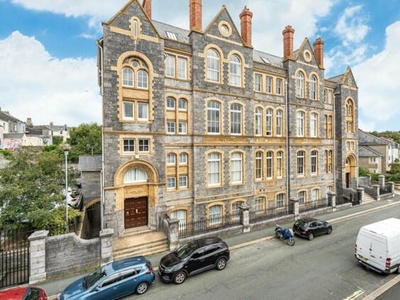 2 Bedroom Apartment For Sale In Plymouth