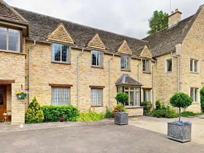 2 Bedroom Apartment For Sale In Station Road, Shipton-under-wychwood