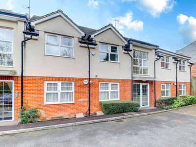 2 Bedroom Apartment For Sale In Wooburn Green, High Wycombe
