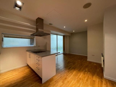2 Bedroom Flat For Rent In Brayford Wharf, Lincoln