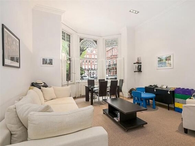 2 Bedroom Flat For Rent In
Earls Court