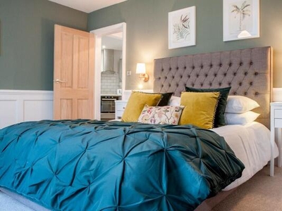 2 Bedroom Flat For Sale In Bath, Somerset