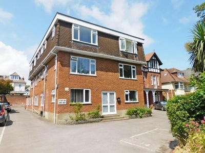 2 Bedroom Flat For Sale In Boscombe, Bournemouth