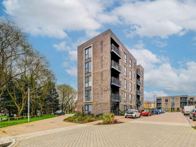 2 Bedroom Flat For Sale In Loughton