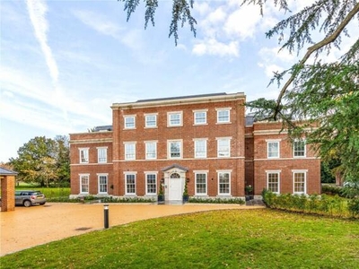 2 Bedroom Penthouse For Sale In Winkfield, Berkshire
