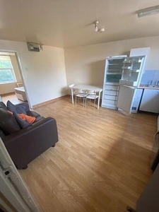 2 Bedroom Semi-detached House For Rent In Birmingham