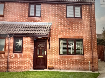 3 Bed Semi-Detached House, Alyn Park, CH5
