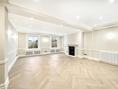 3 Bedroom Apartment For Rent In 162 Sloane Street, London