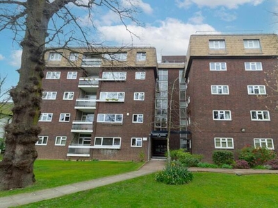3 Bedroom Apartment For Sale In Edgware