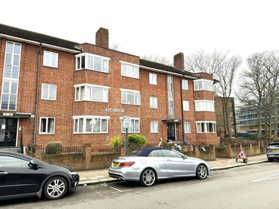 3 Bedroom Apartment For Sale In Harrow, Middlesex