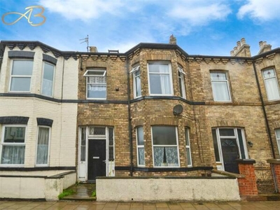 3 Bedroom Apartment For Sale In Redcar, North Yorkshire
